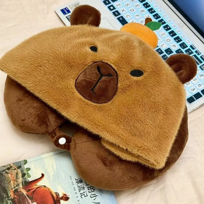 Oreiller en peluche en forme de U Cuteee Family Kawaii Capybara Oreiller à capuche pour le cou pour les voyages, le bureau, la sieste