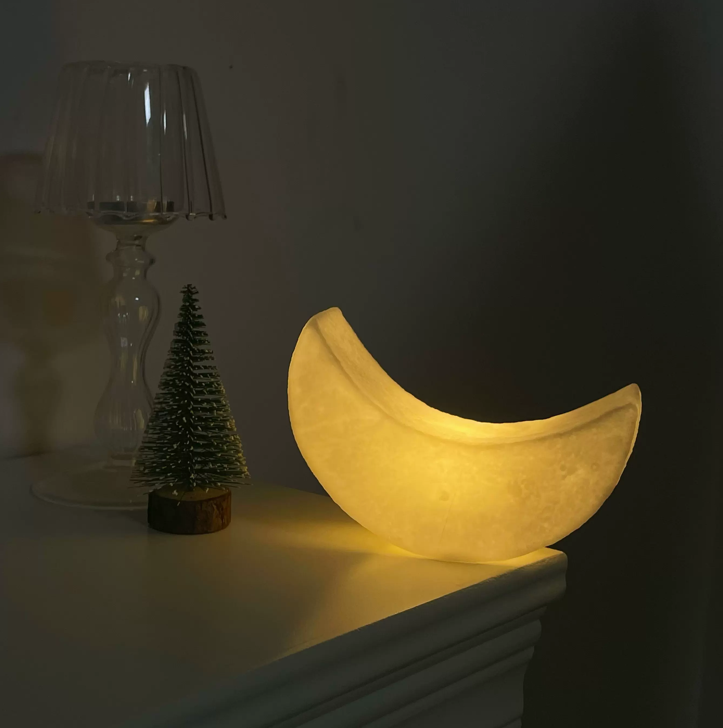 Moon LED Night Light - Perfect Gift for Kids and Girls